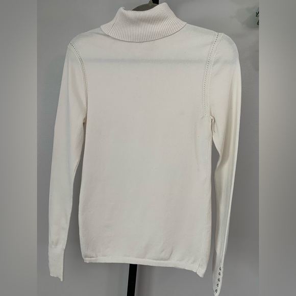 White House Black Market Turtleneck Sweater - Picture 5 of 16